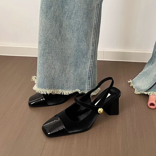 大码女鞋41到43胖脚宽肥包头凉鞋女仙女风温柔配裙子粗跟玛丽珍鞋