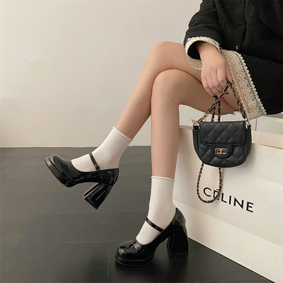 35-43大码玛丽珍粗跟方头高跟鞋