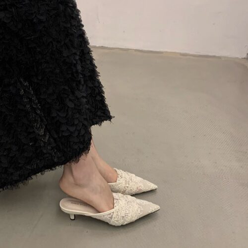 大码女鞋41一43胖脚宽肥法式包头半拖鞋女网纱尖头细高跟穆勒凉拖