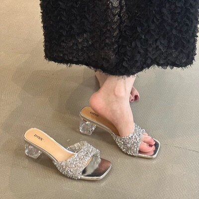 大码女鞋41一43胖脚宽肥法式透明水钻凉拖鞋女外穿水晶粗跟高跟鞋