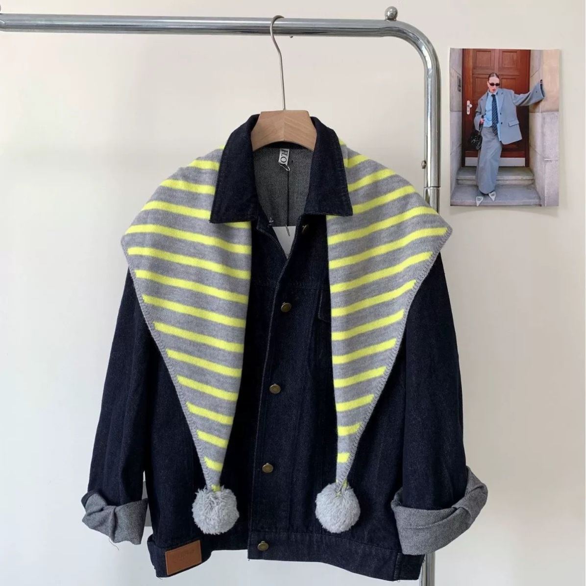 日系百搭时尚球球新款条纹围巾毛线针织圣诞围脖红色保暖三角披肩