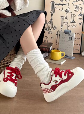 荔枝公园原创小众红色丑萌板鞋女款2026新款厚底小白鞋学生休闲鞋