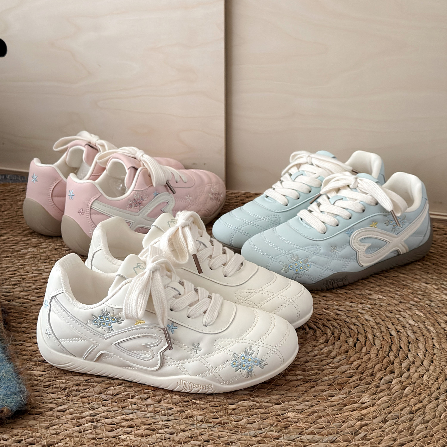 德训鞋子女2026新款爆款女鞋