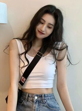 黑色小吊带背心女夏季外穿美背西装内搭超火打底无袖上衣短款批发