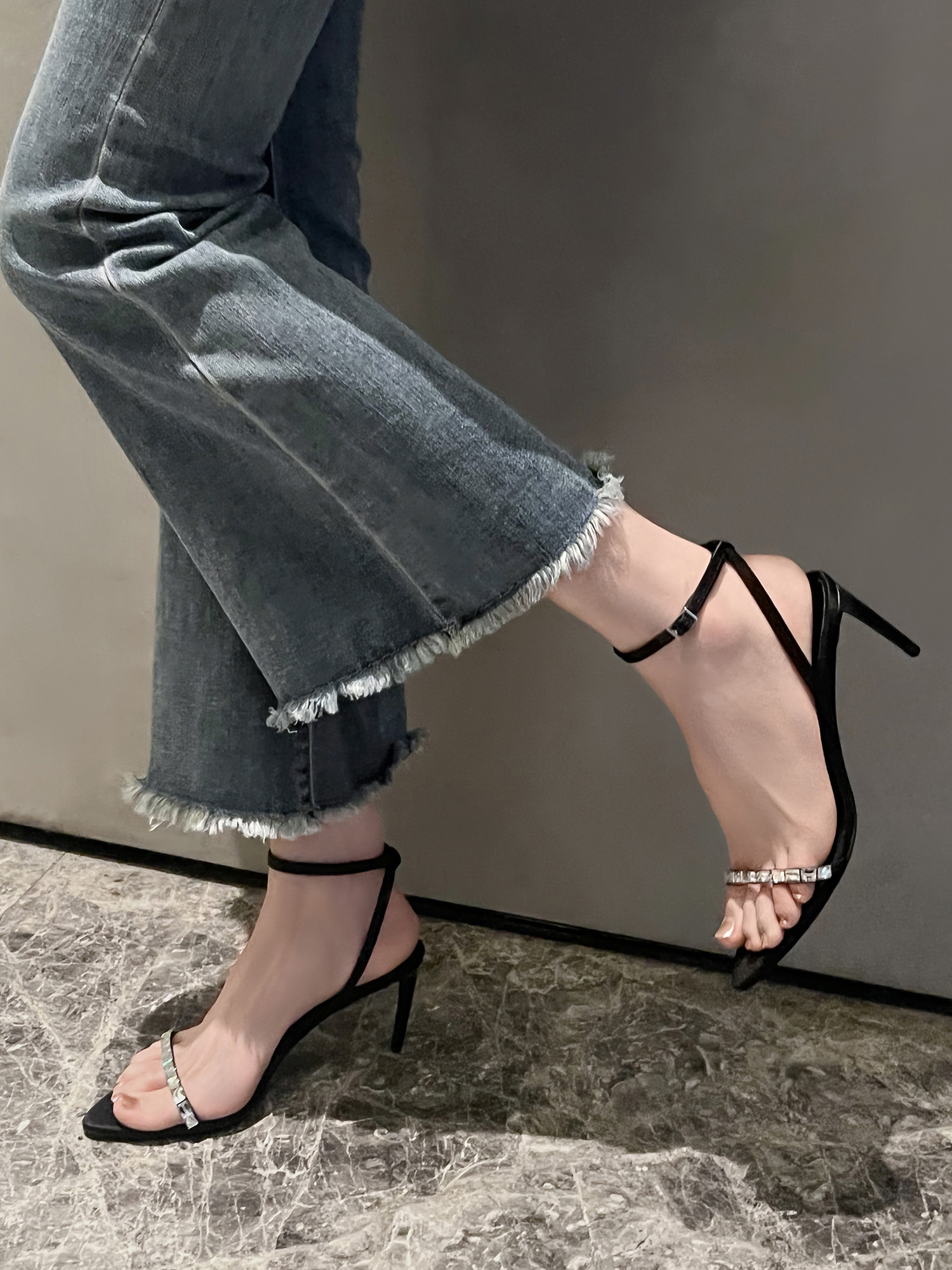 真皮大底方头高跟鞋Beneshine