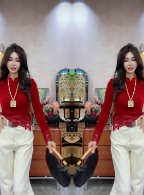 网红爆款炸街红色喜庆新年洋气时髦修身显白2025冬季打底衫名媛风