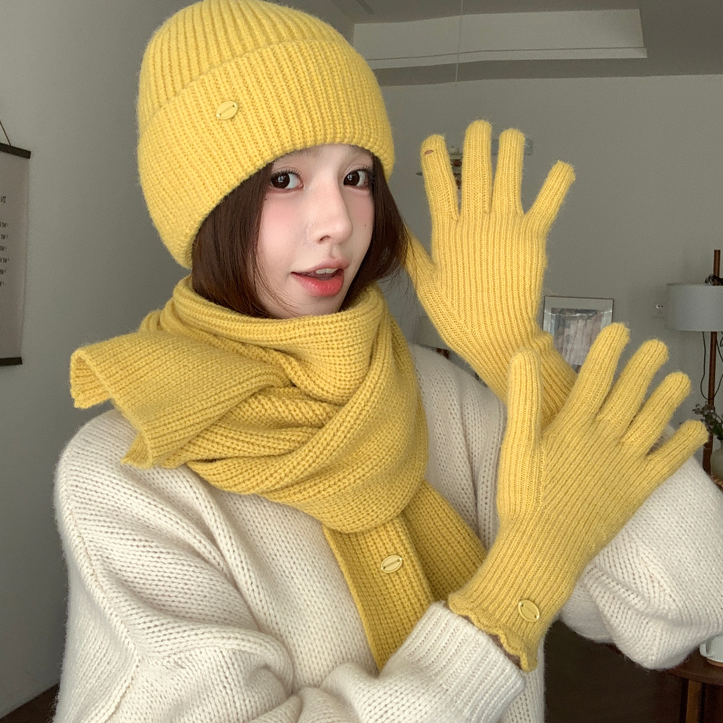 黄色围巾女款2025新款冬季韩版针织毛线帽子手套二三件套保暖围脖