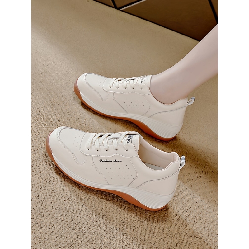 他她女孩大牌秋季新款舒适不累脚中老舒适厚底减震女士百搭防滑单