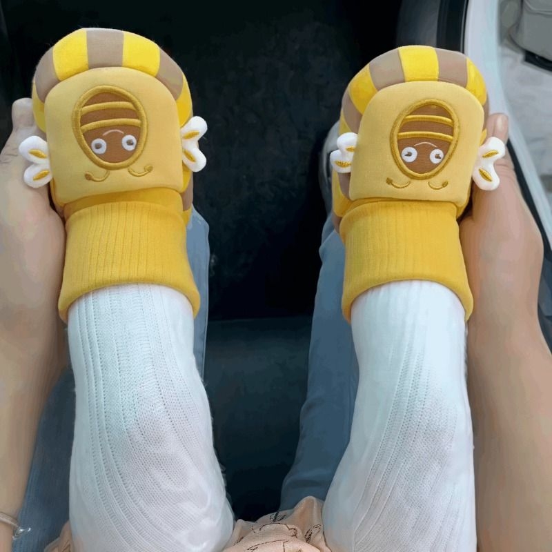 小月龄袜鞋宝宝步前鞋6到12个月初生婴儿鞋子冬季保暖防滑软底鞋