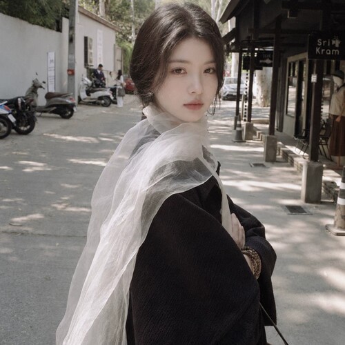 日本maito白色丝巾女士2026春秋新款高级感系脖薄款纱巾围巾披肩
