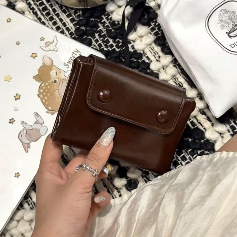2025新款日系复古软糯软包小眼睛钱包短款拉链暗线零钱包卡包证件