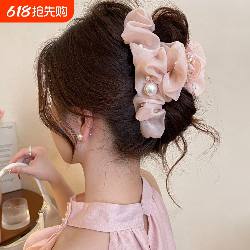 网纱珍珠抓夹女2026新款后脑勺鲨鱼夹盘发夹春夏高级感头饰黑色
