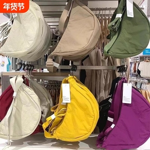 U饺子包2025单肩斜挎包男女包包休闲红色尼龙橘色蓝色粉色黑色