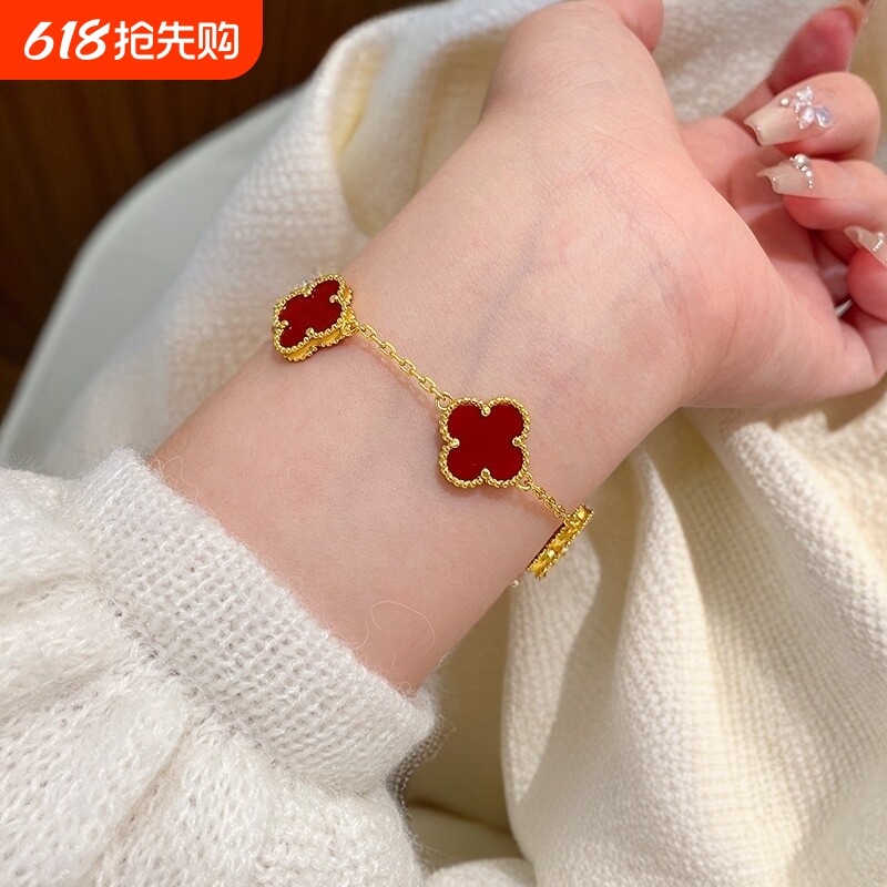 四叶草项链女锁骨链吊坠轻奢时尚气质钛钢高级感红色蓝色黑色粉色