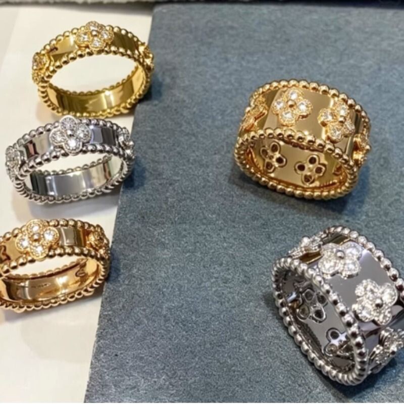 四叶草万花筒戒指女V金镀18k黄玫瑰金宽版满钻轻奢小众高级感测量