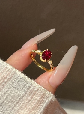 小红书同款复古宫廷风蛋面戒指女小众时尚轻奢镶嵌锆石高级感手饰