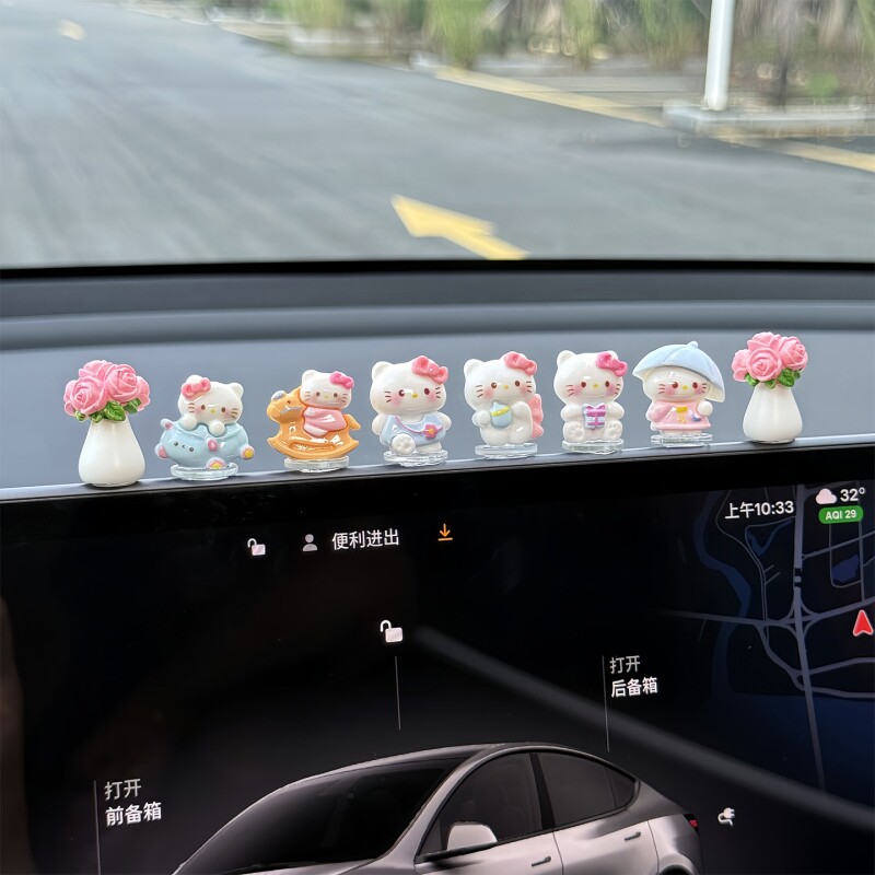 车内饰品摆件2025新款卡通可爱Hello车载屏幕中控台电动车装