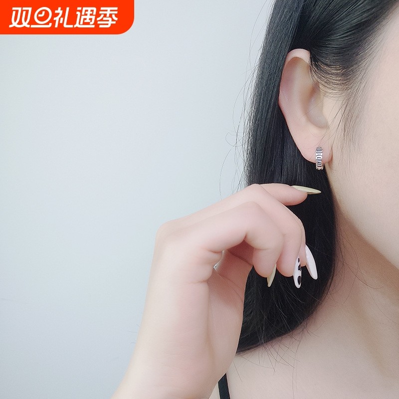 925纯银英文耳钉网红耳圈C形气质设计感小众港风复古耳环泰银耳饰