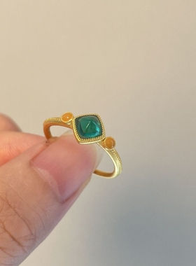 复古金色几何方形绿色锆石戒指女开口可调节小众时尚轻奢素圈指环