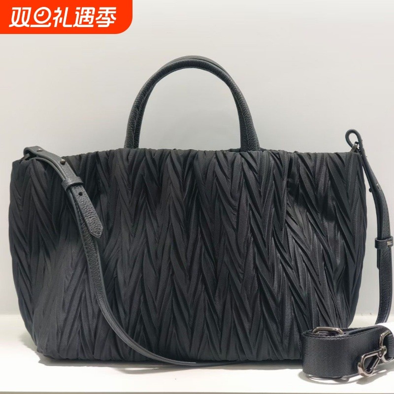 欧美风皱褶降落伞防水尼龙牛津布配牛皮单肩手提斜跨大容量饺子包