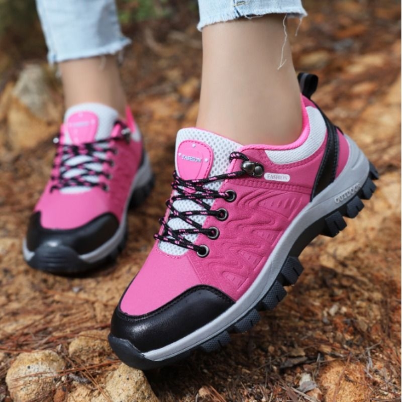 休闲鞋登山鞋，户外鞋徒步防滑