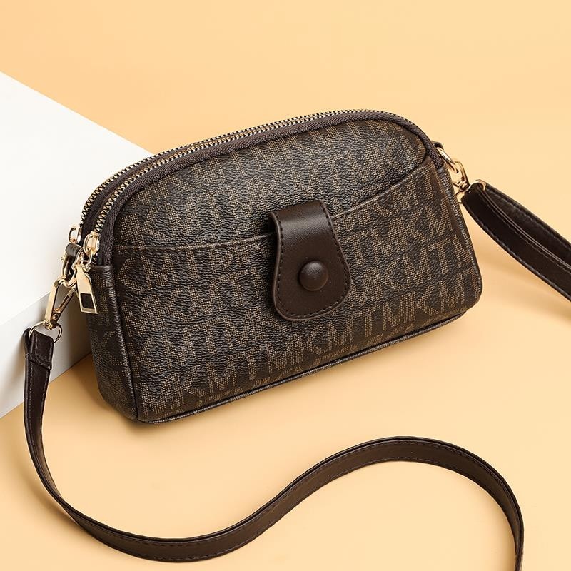 软皮手拿包新款手机包包女士长款钱包休闲时尚单肩斜挎小包潮