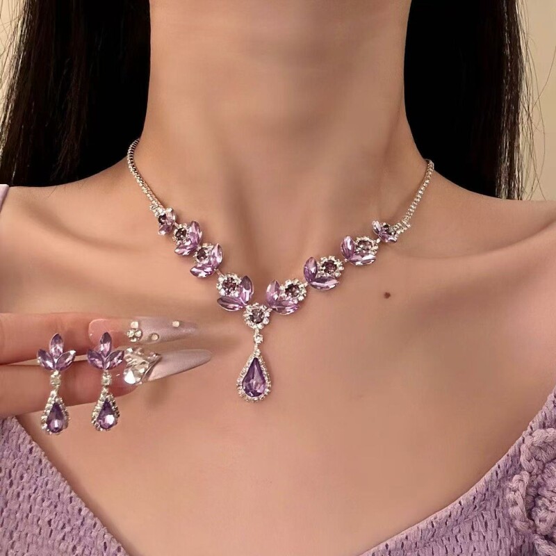 精致紫水钻锆石项链女轻奢宴会晚礼服锁骨链套装配饰颈链时尚新款