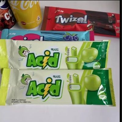 YEM水果扭扭糖韩国零食可乐青苹果味长条夹心软糖酸甜味糖果儿童