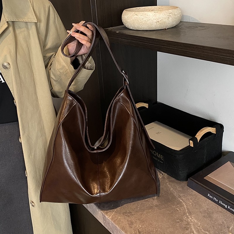 金玉鸟大容量复古包包女秋冬百搭单肩斜挎包通勤水桶包手提肩包,箱包皮具/热销女包/男包,腋下包,淘宝优惠券,粉丝福利购,淘宝优惠卷