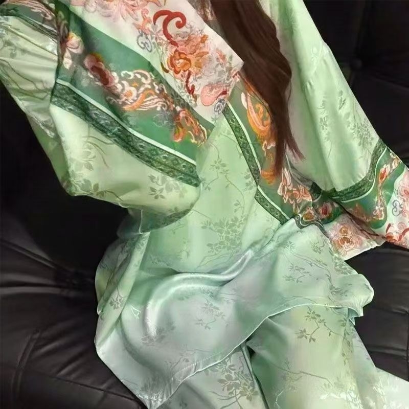 男女柔软舒适古风服饰套装新中式