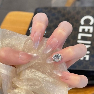 克拉恋人显白追光猫眼带钻手工穿戴甲美甲贴片高级感新年磨砂爆闪