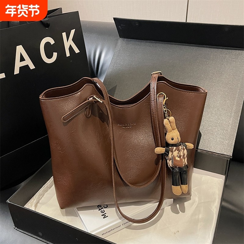 复古大包包女式2026新款时尚百搭大容量托特包日常通勤百搭单肩包,箱包皮具/热销女包/男包,通用款女包,淘宝优惠券,粉丝福利购,淘宝优惠卷