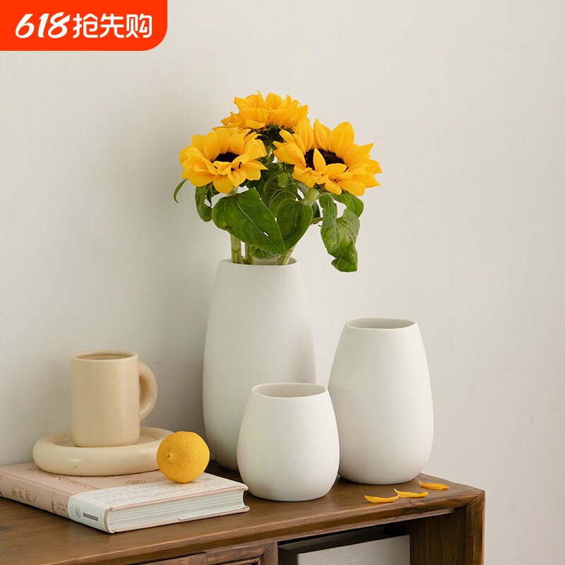 白色陶瓷花瓶客厅插花餐桌摆件仿真花鲜花轻奢高级感装饰电视柜