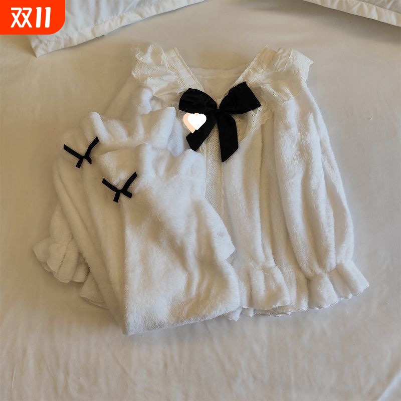 宫廷风珊瑚绒睡衣女秋冬公主风领蕾丝花边毛绒绒保暖家居服套装