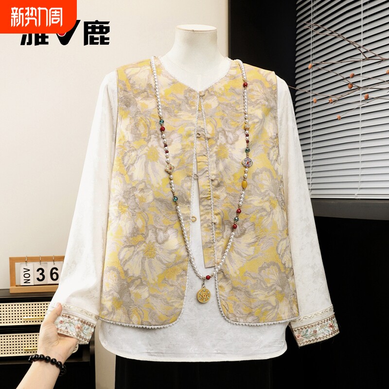 雅鹿正品新中式国风妈妈装盘扣马甲春装新款复古提花坎肩马夹开衫