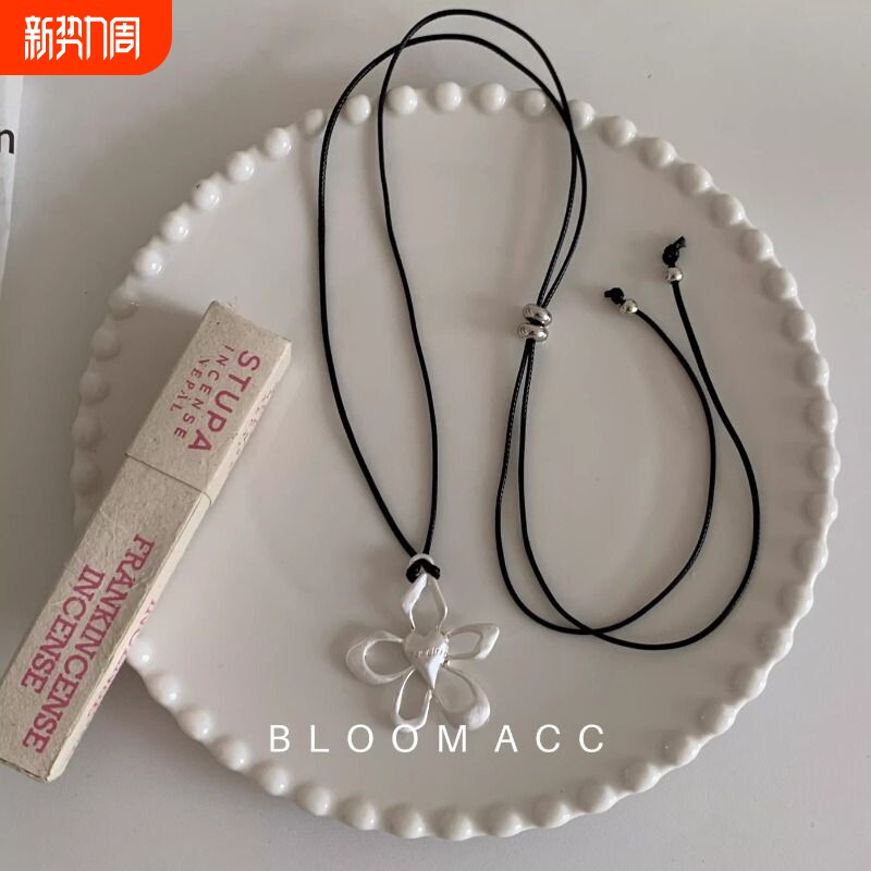 韩国ins博主花朵黑绳抽拉可调节项链简约百搭简约气质长款链银色