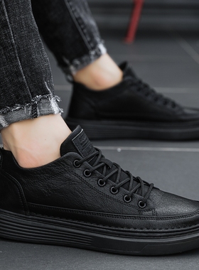 男鞋2025新款秋季厨房防水防滑板鞋男士休闲皮鞋黑色工作劳保潮鞋