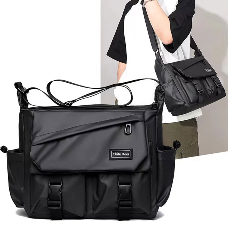 伊布古奇大容量斜挎背包男士2025时尚潮流便捷通勤简约纯色邮差包