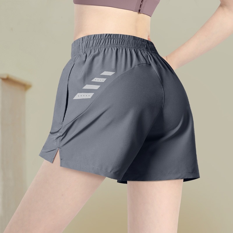 运动短裤女夏季薄款大码速干跑步健身冰丝三分裤羽毛球服2025新款