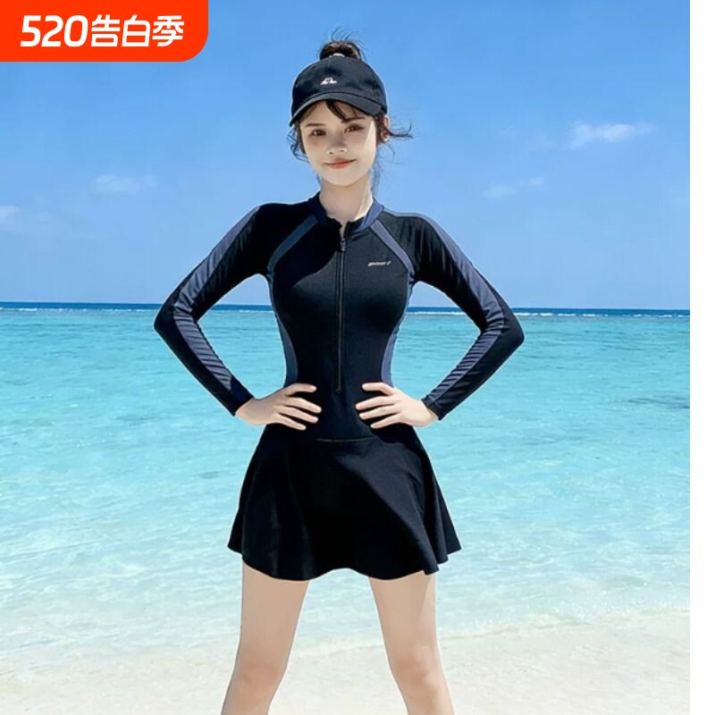 德国高级感泳衣2025新款连体女款长袖防晒微胖遮肉保守泡温泉泳装