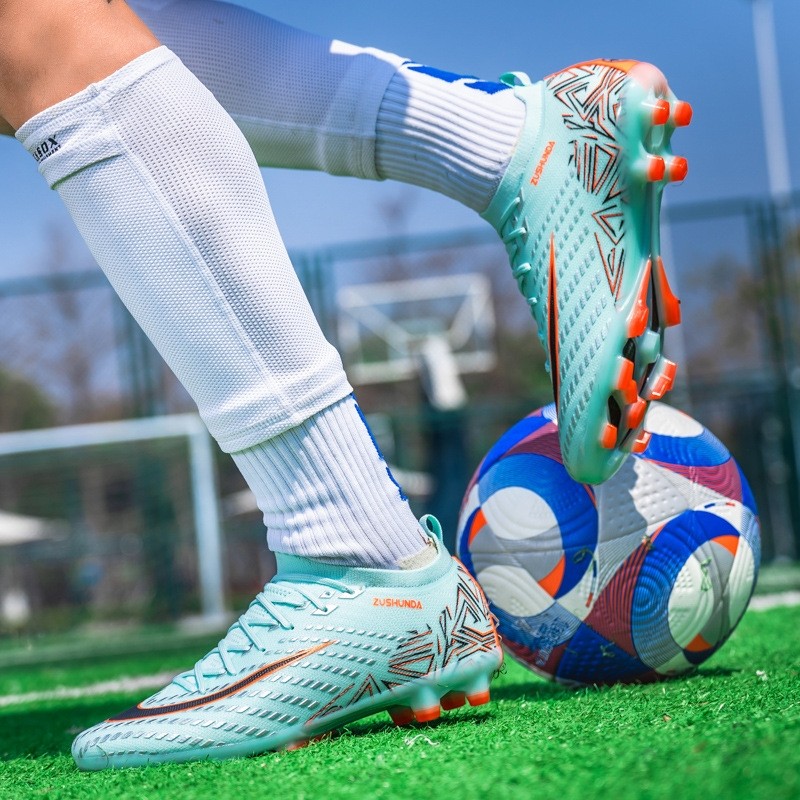 工厂现货足球鞋青少年成人造地学生低帮足球运动鞋男女