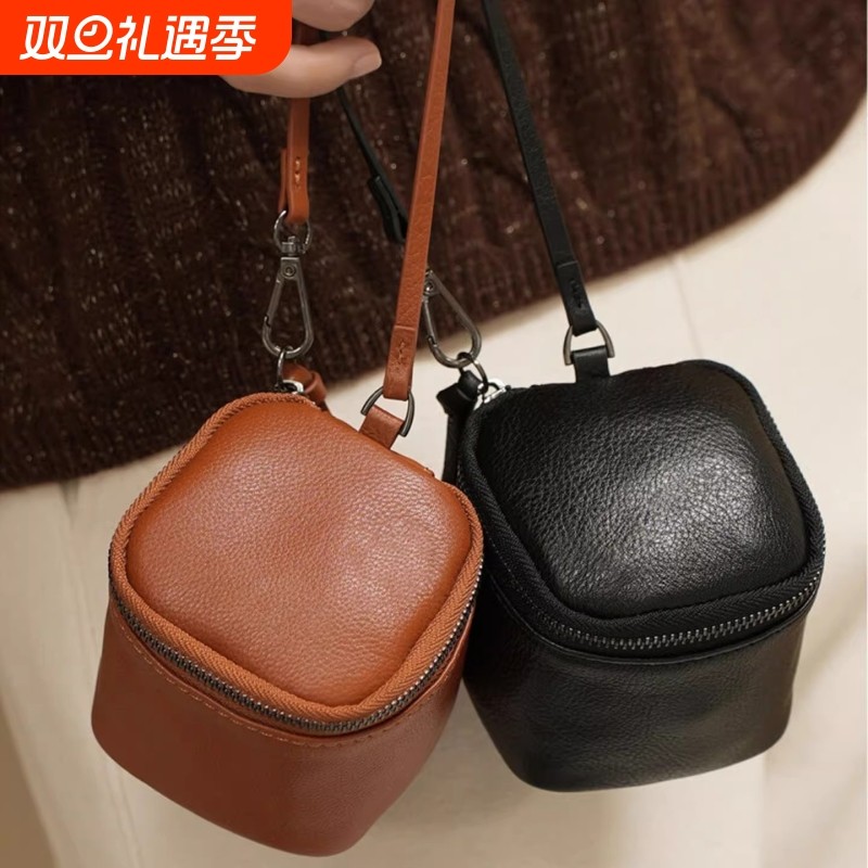 复古迷你钥匙包手拎2025新款大容量立体耳机口红收纳包便携零钱包