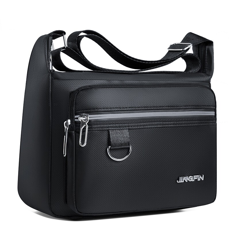 新款潮款男包男士单肩斜跨包防泼水耐磨休闲商务包手机包百搭旅行