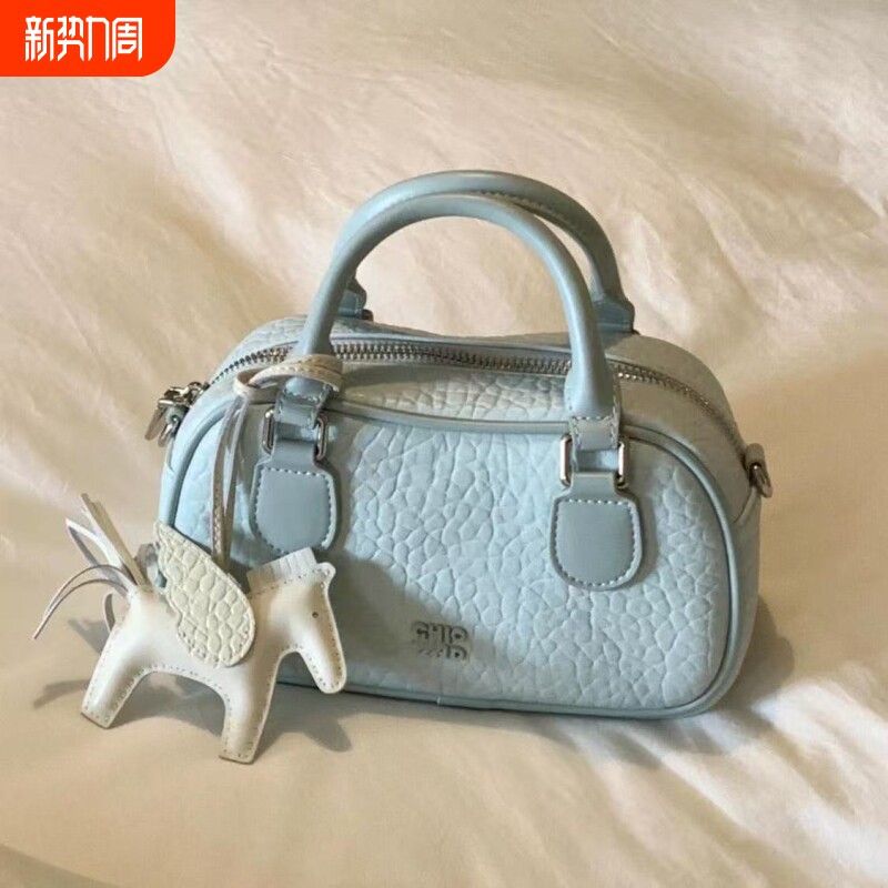 枕头包包女手拿包手拎外出2026新款超火波士顿斜挎包小包时尚百搭