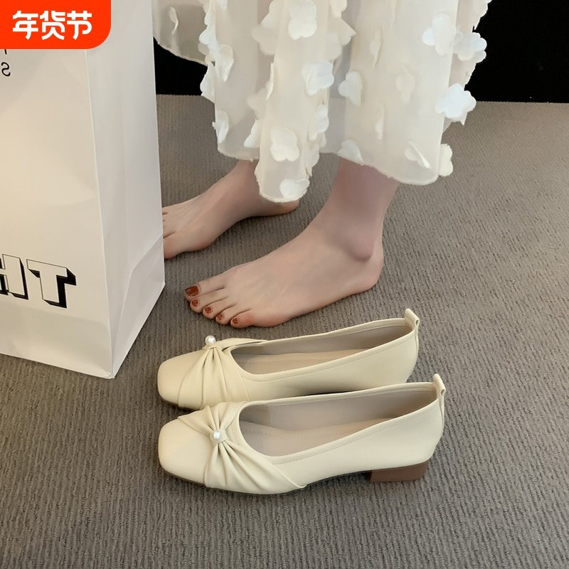 法式低跟珍珠单鞋女2026春夏新款平底配裙子晚晚玛丽珍奶奶瓢鞋子