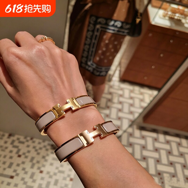 不掉色经典H字母手镯气质百搭珐琅手环情侣手环饰品送女朋友礼物