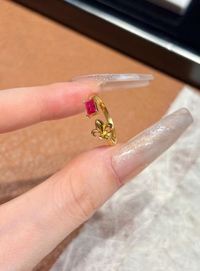 中古风vintage方形红钻戒指