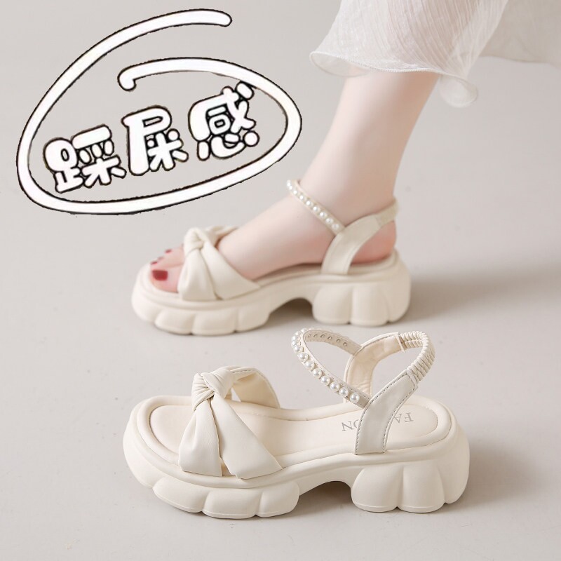 意尔康凉鞋女夏季2026外穿法式软底防滑女士时装凉鞋子内增高黑色