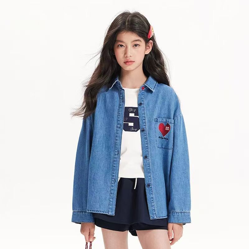 女童韩版爱心刺绣牛仔外套图片