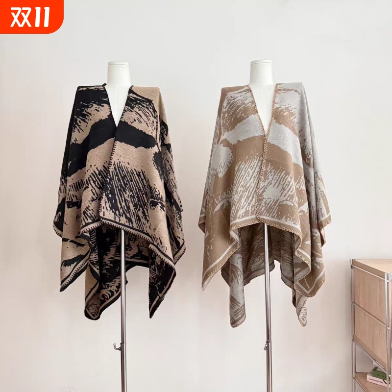 2025新款百搭单品!新中式提花斗篷披肩女秋季民族风垂感上衣外套